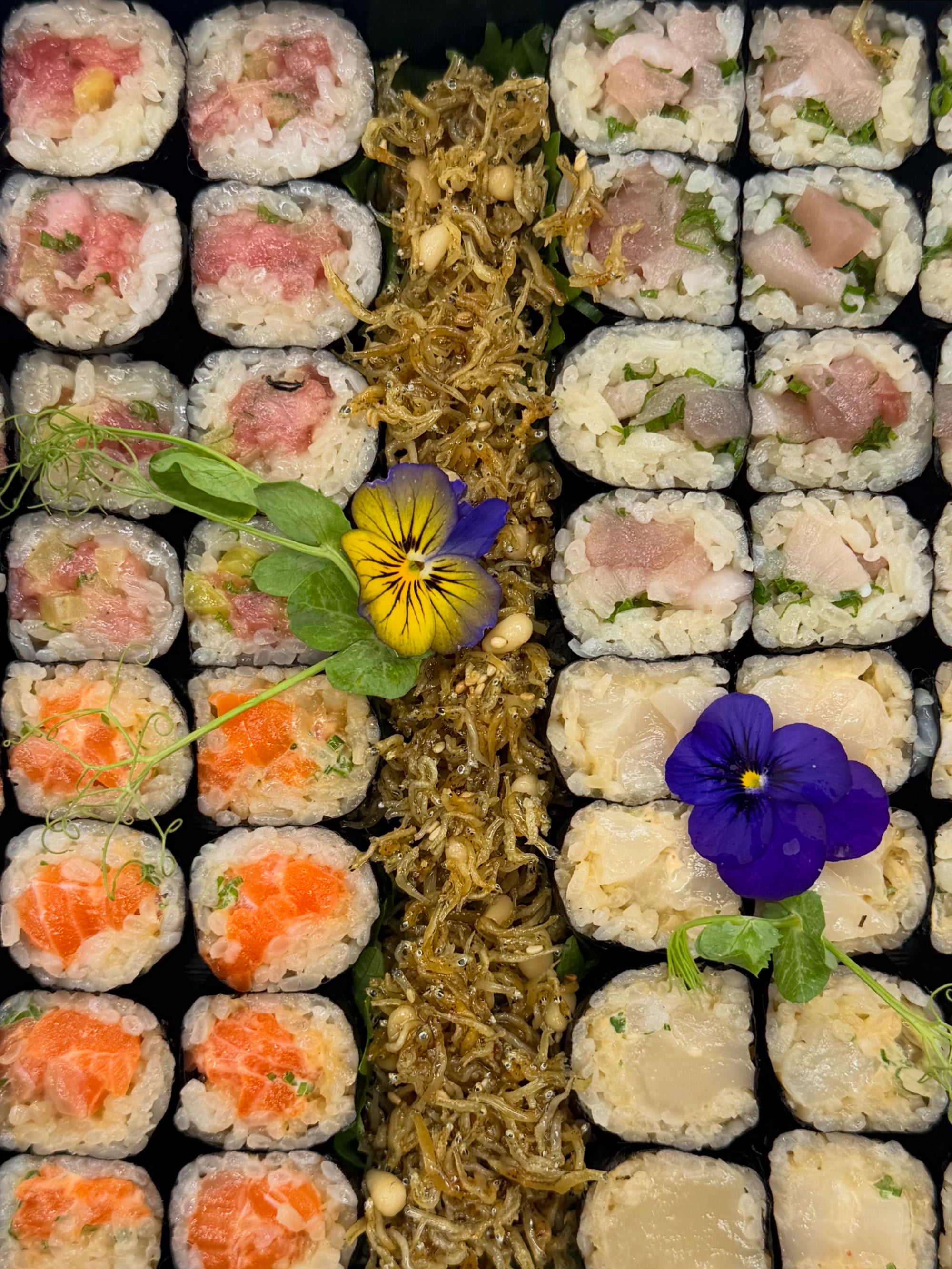 Scallop/Spicy Scallop Roll